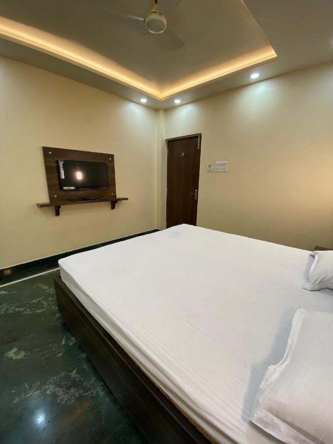 Shivam Hotels Calcutta  Esterno foto