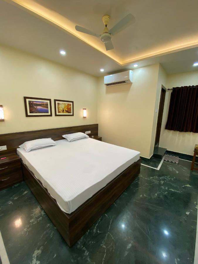 Shivam Hotels Calcutta  Esterno foto