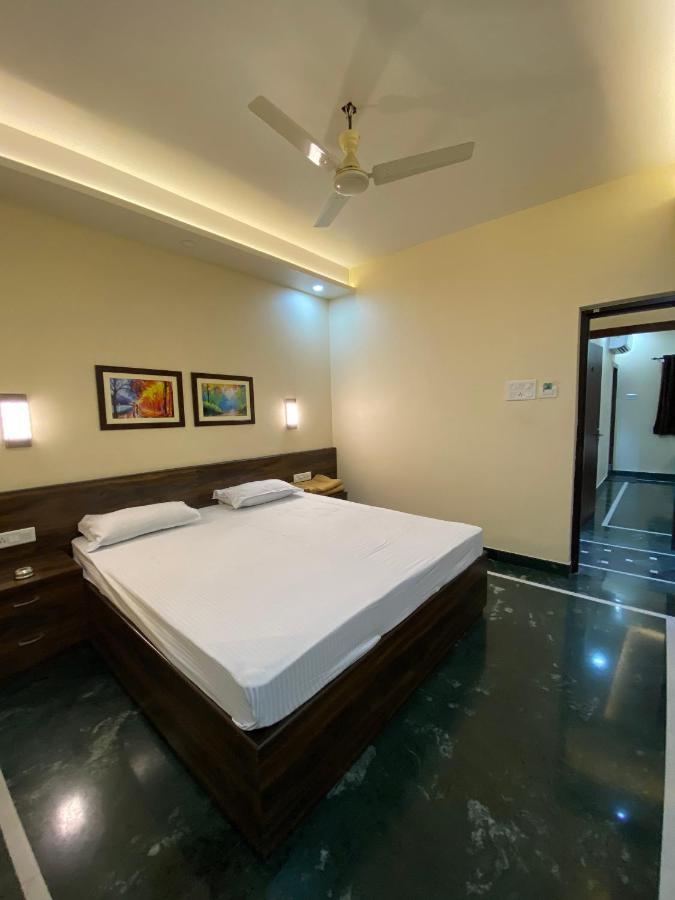 Shivam Hotels Calcutta  Esterno foto