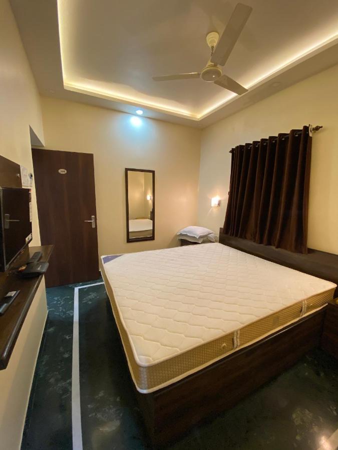 Shivam Hotels Calcutta  Esterno foto